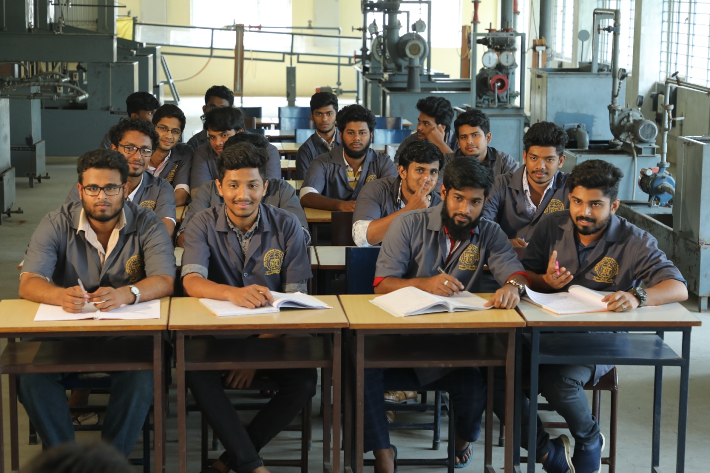 HYDRAULICS ENGINEERING LABORATORY 3